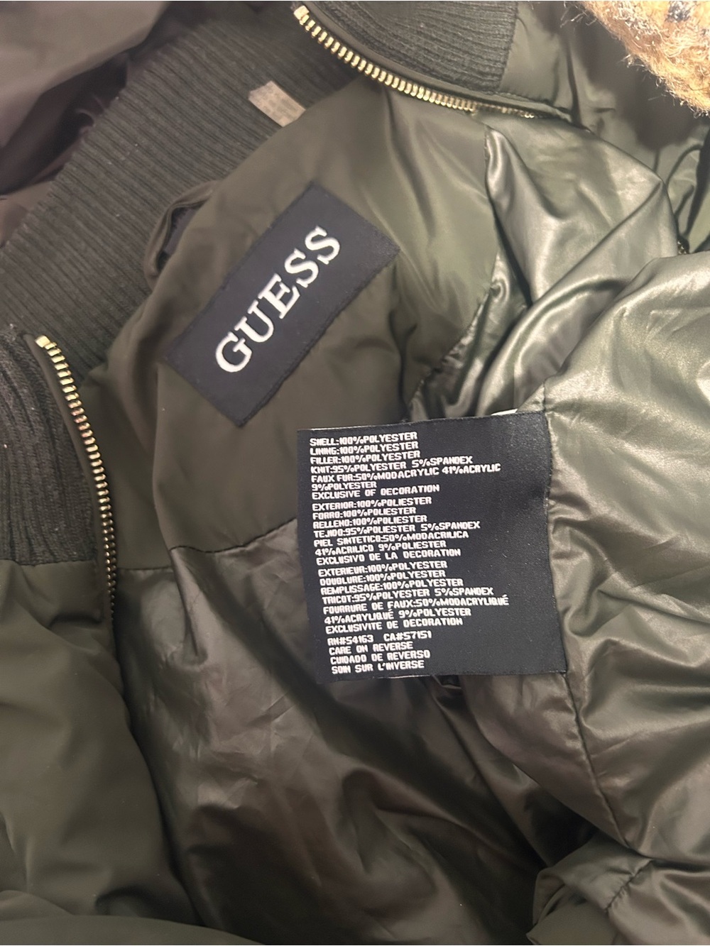 Guess women’s green faux fur puffer  hooded coat size large - Picture 11 of 13